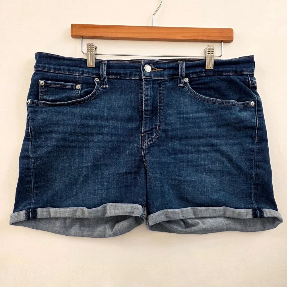 Levis Mid Length Shorts Womens 33 Blue Dark Wash Cuffed Denim Casual Summer